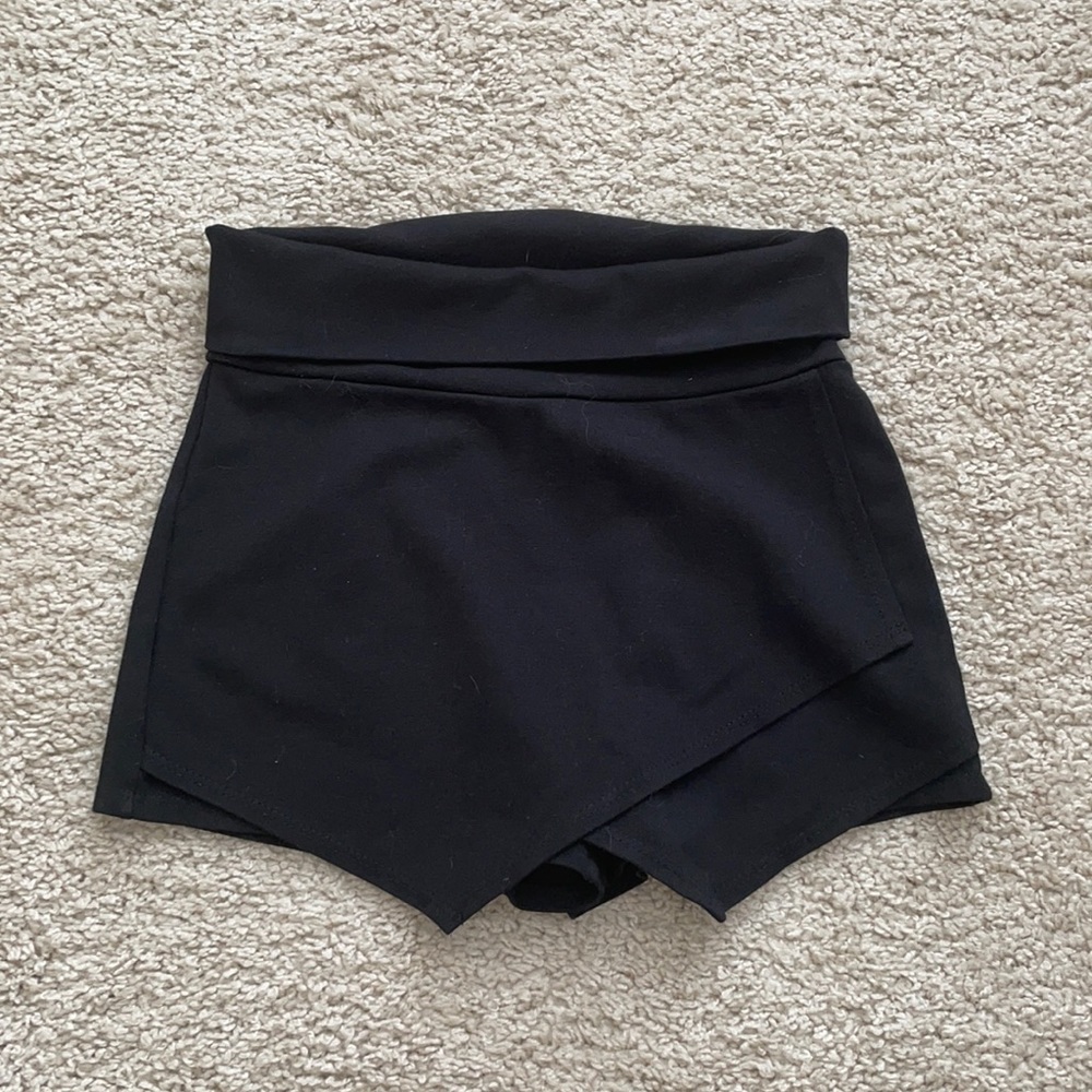 Black Envelope Skort